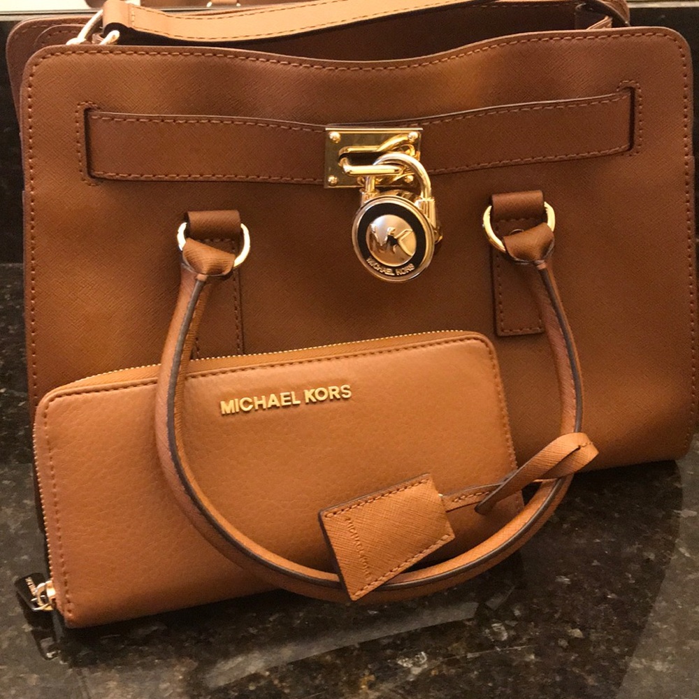 Michael Kors purse and wallet